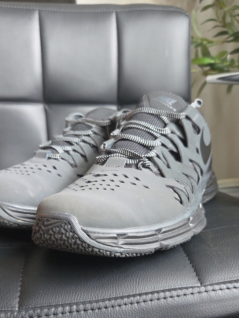 Nike Men’s Grey Athletic Sneakers